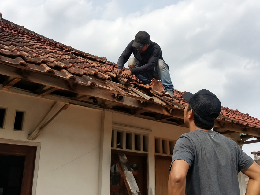 Cek Ini Sebelum Kontak Tukang Atap Bekasi Selatan