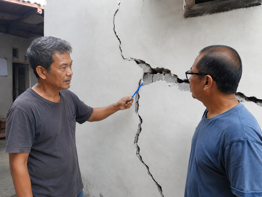 Ciri Retak Tembok Berbahaya