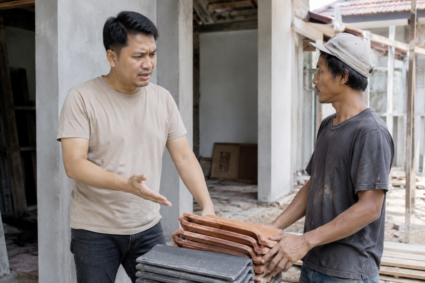 Kualitas Material Tidak Sesuai Kesepakatan Awal