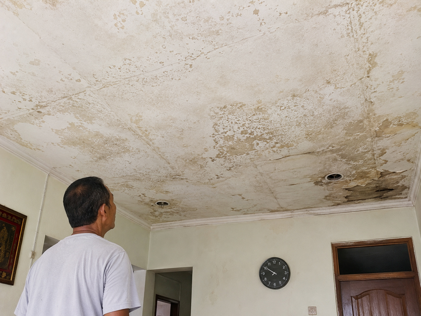 Usia Material Plafon Sudah Terlalu Tua